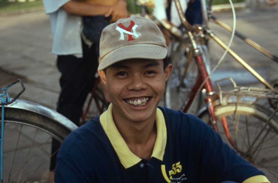 Vietnam_2_05 Man in Ben Tre.jpg